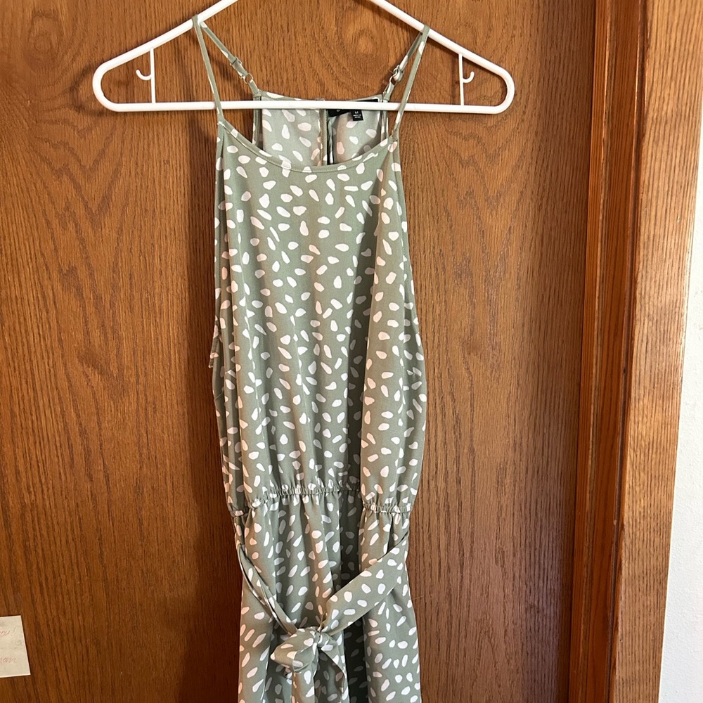 Halter-neck dress